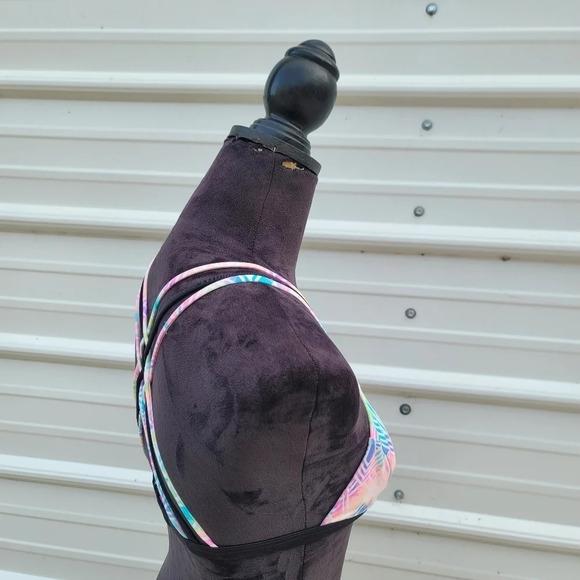 NWT Victoria's Secret Swim Top Triangle Bikini Strappy Crossback Wireless Sz XS - Picture 13 of 13